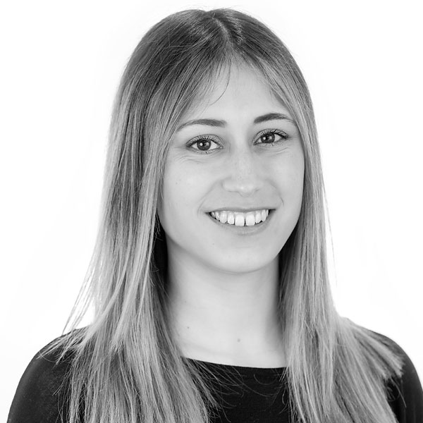 annika-web white background