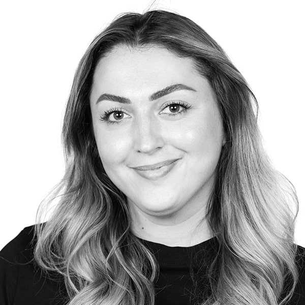 annika-web white background